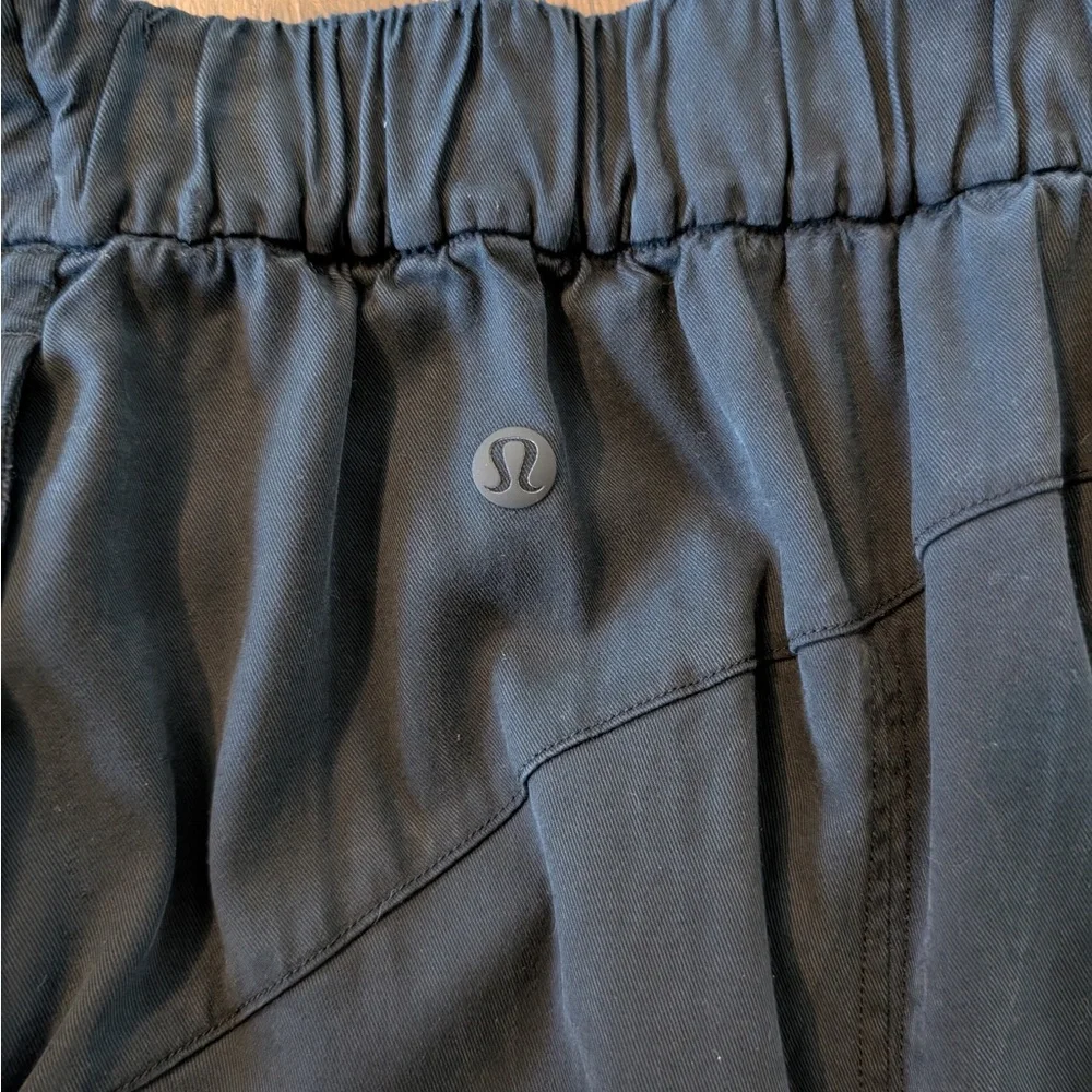Lululemon Namaskar Crop Black Size 8